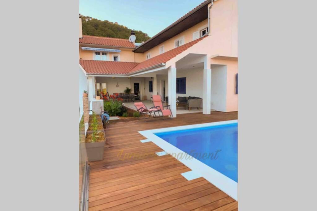Seaview Pool Apartment-Lumiere, Island Hvar-Gdinj ภายนอก รูปภาพ