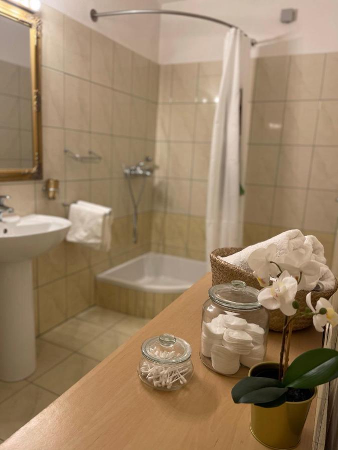 Seaview Pool Apartment-Lumiere, Island Hvar-Gdinj ภายนอก รูปภาพ